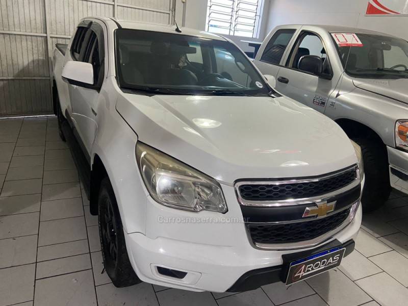 CHEVROLET - S10 - 2013/2014 - Branca - R$ 119.900,00