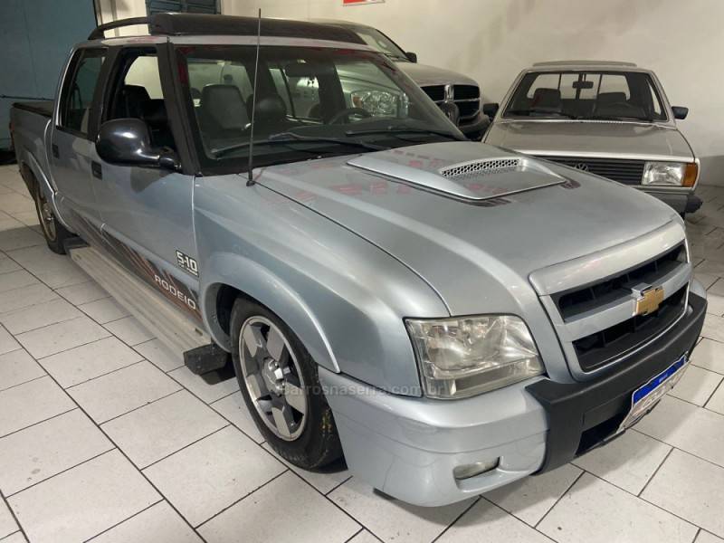 CHEVROLET - S10 - 2009/2009 - Prata - R$ 63.000,00